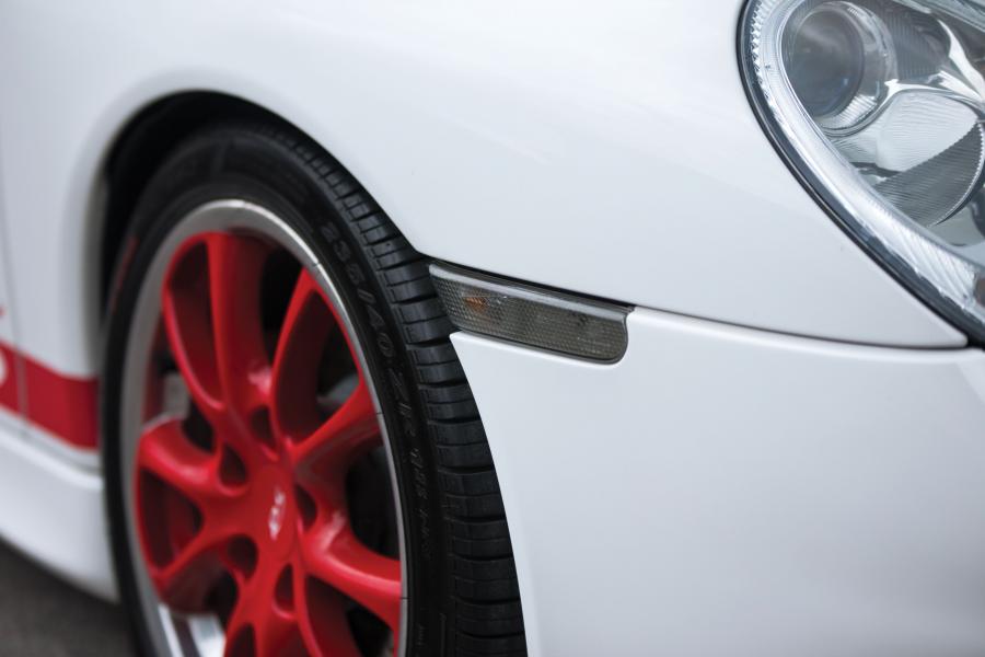 Детали экстерьера Porsche 911 GT3 RS (996) 2003 года  (WW) (фото 14 из 28)